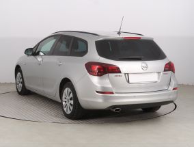 Opel Astra - 2011