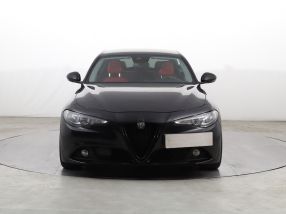 Alfa Romeo Giulia - 2017