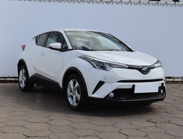 Toyota C-HR, 2018