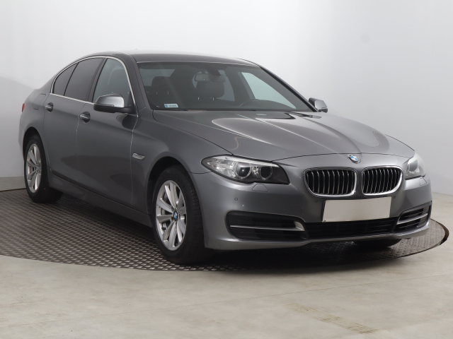 BMW 5 2016