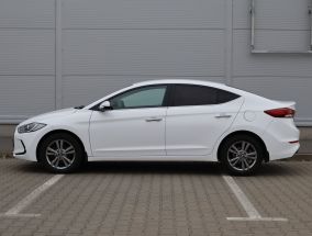 Hyundai Elantra - 2016