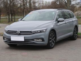 Volkswagen Passat - 2022