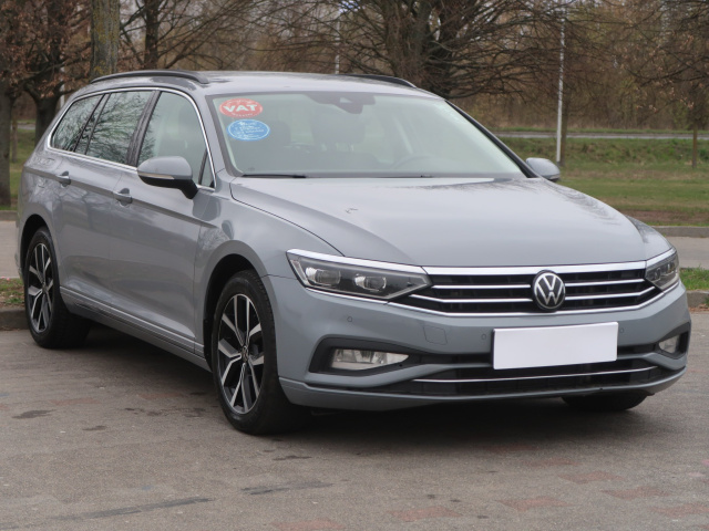 Volkswagen Passat 2022