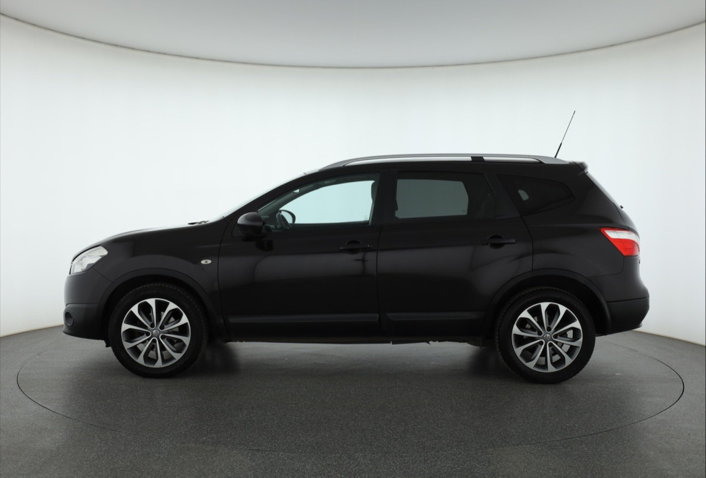 Nissan Qashqai+2