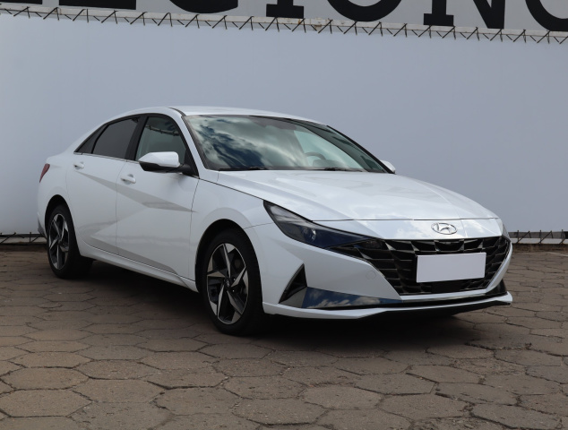 Hyundai Elantra 2021