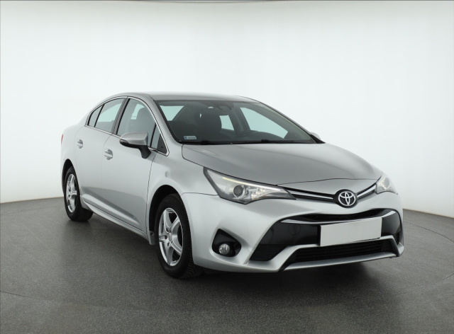 Toyota Avensis 2016