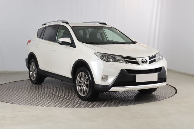 Toyota RAV4 2015