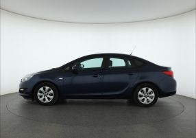 Opel Astra - 2014
