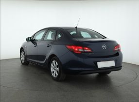 Opel Astra - 2014