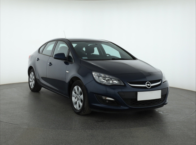 Opel Astra 2014