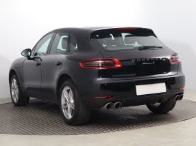 Porsche Macan - 2015