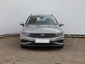 Volkswagen Passat - 2021