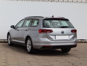 Volkswagen Passat - 2021