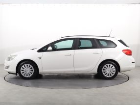 Opel Astra - 2012