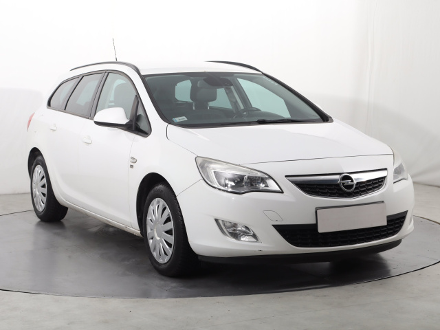 Opel Astra 2012