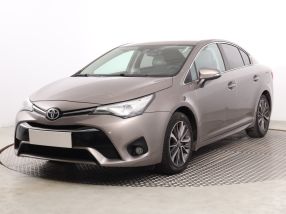 Toyota Avensis - 2015