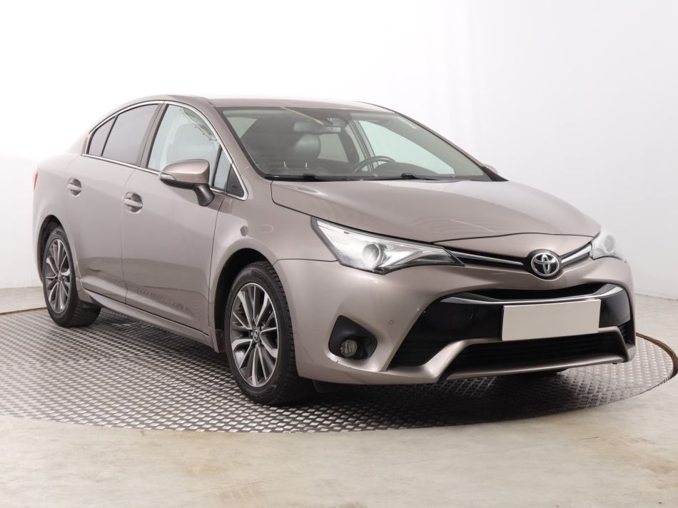 Toyota Avensis - 2015