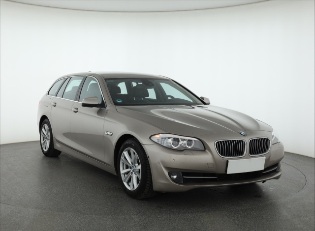 BMW 5 2011