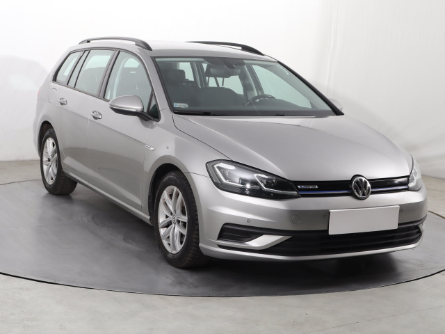 Volkswagen Golf, 2020
