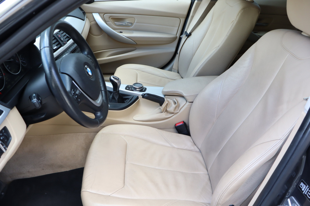 BMW 3
