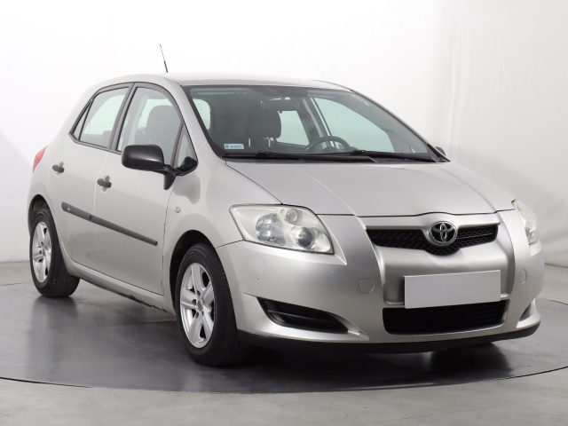 Toyota Auris, 2007