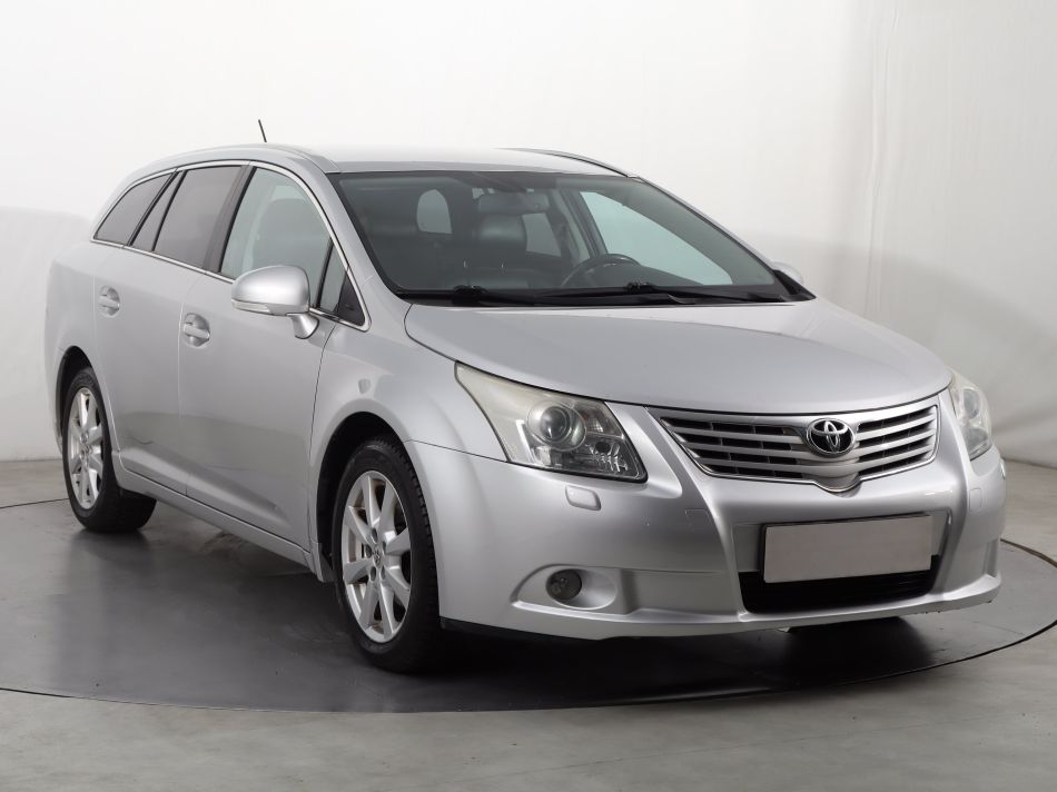 Toyota Avensis - 2011