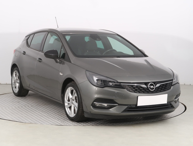 Opel Astra 2021