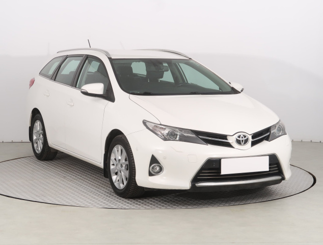 Toyota Auris 2014