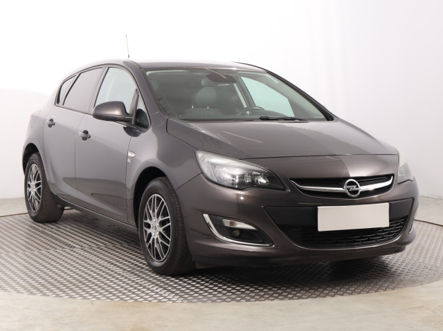 Opel Astra, 2012