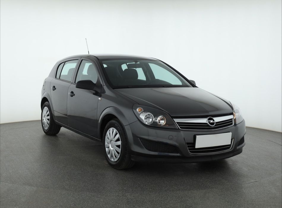 Opel Astra - 2009