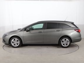 Opel Astra - 2021