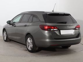 Opel Astra - 2021