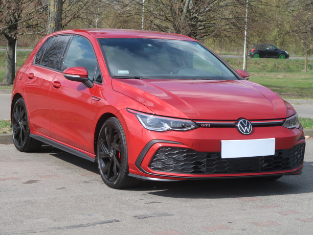Volkswagen Golf 2021