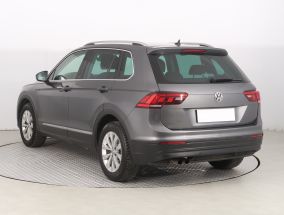 Volkswagen Tiguan - 2018