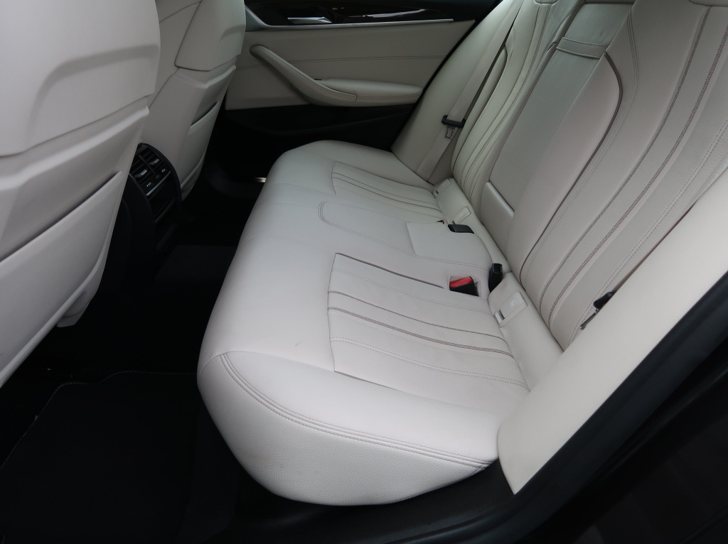 BMW 5
