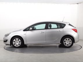 Opel Astra - 2014