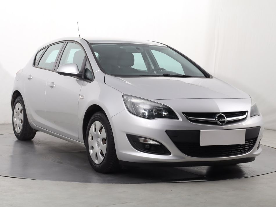 Opel Astra - 2014