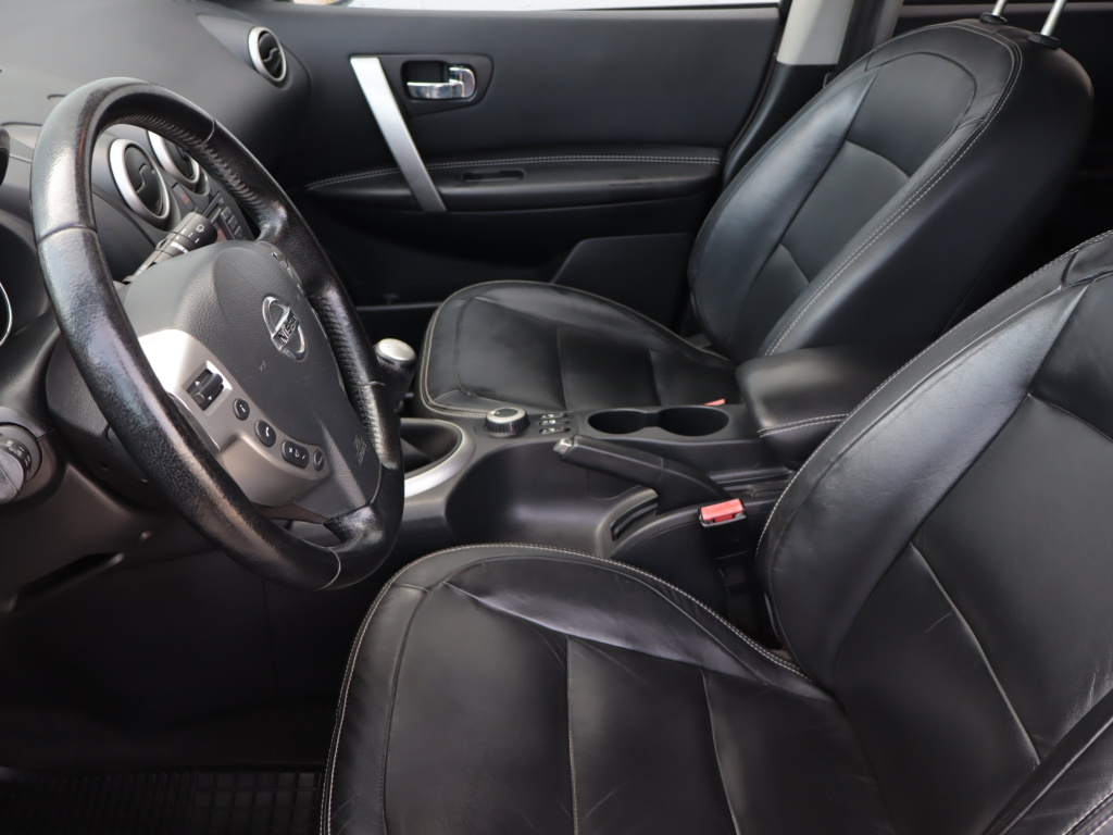 Nissan Qashqai+2