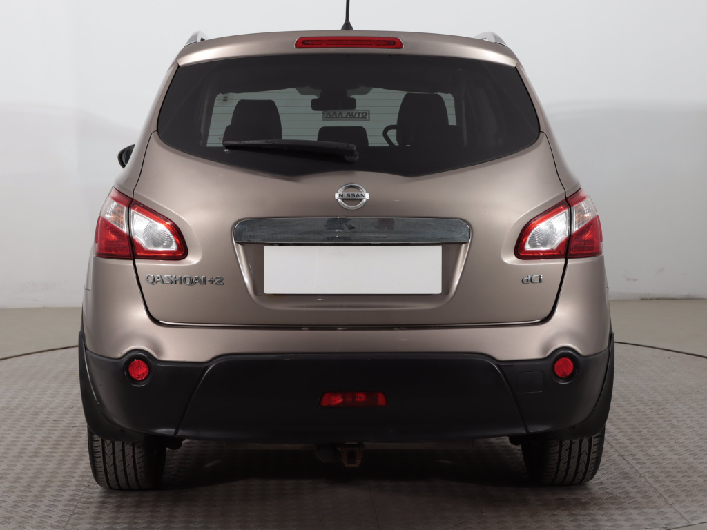Nissan Qashqai+2