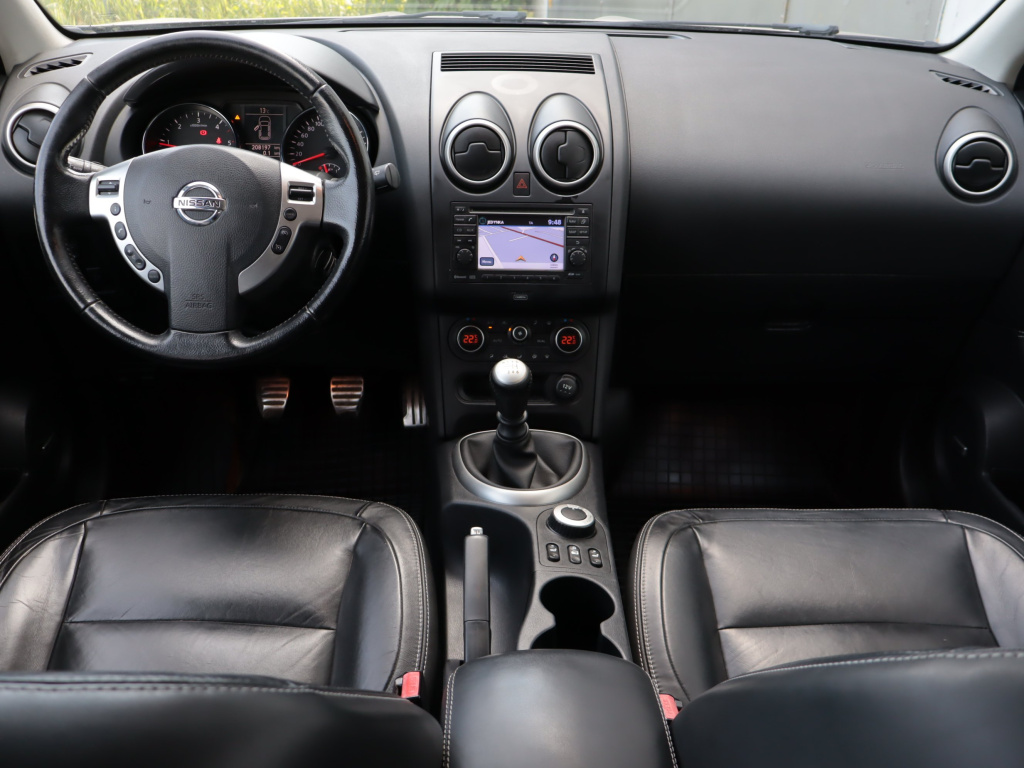 Nissan Qashqai+2
