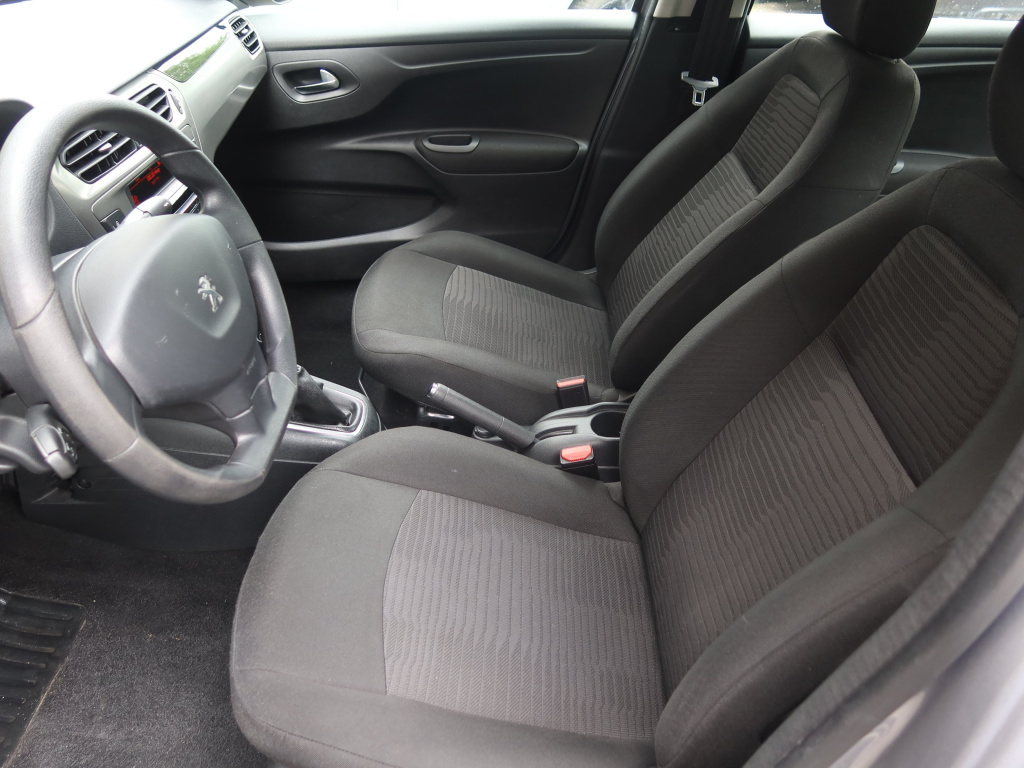 Peugeot 301