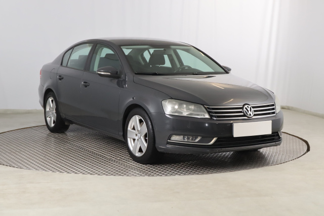Volkswagen Passat 2011