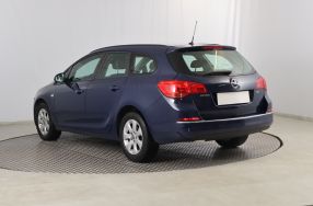 Opel Astra - 2015
