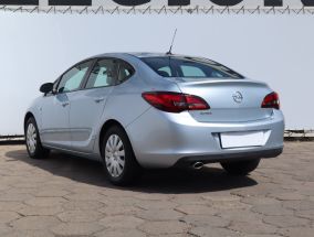 Opel Astra - 2018