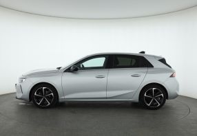 Opel Astra - 2023