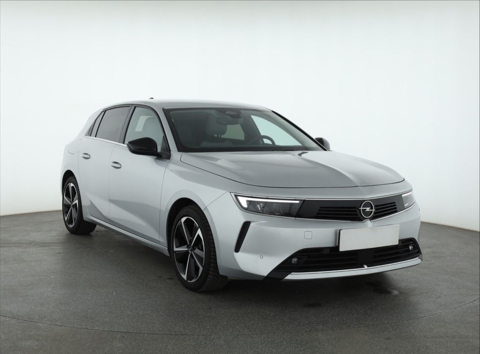 Opel Astra - 2023
