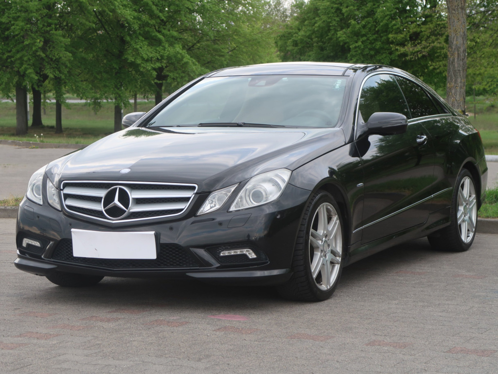 Mercedes-Benz E