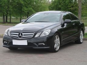 Mercedes-Benz E - 2009