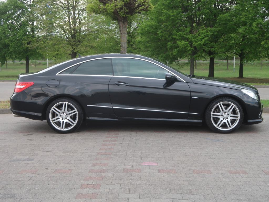 Mercedes-Benz E