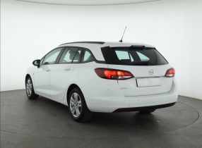 Opel Astra - 2021